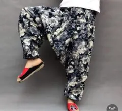 新品 エスニック　個性的　サルエルパンツ　裾ゴム　 花柄