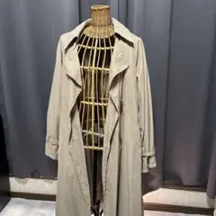 ベージュ トレンチコート