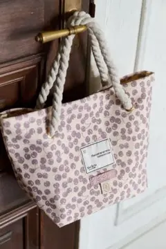 Herlipto HLT Cherry Tote Bag pale mauve