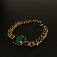 Item thumbnail for item b2c1d5a0-7ed8-49d2-a9de-a50670c25dde