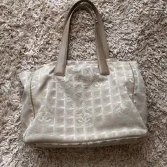 シャネルニュートラベルライン