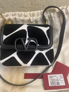 VALENTINO Vスリングバッグ