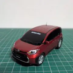 非売品ミニカー トヨタ シエンタ プルバックカー スカーレットメタリック