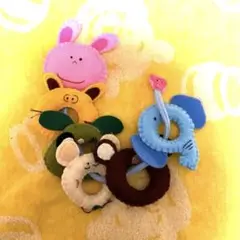 紐通し　ひも通し　知恵玩具　ハンドメイド　フェルト　おもちゃ