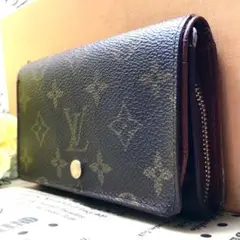 ルイヴィトン モノグラム 折財布 ブラウン トレゾール S2431