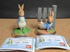 ☆おでかけピーター＆しのびこむピーター：台座付きフィギュア☆ピーターラビット☆