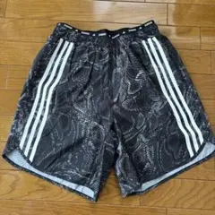 アディダス　ショーツ サイズ M-7inch丈 Black IS9582