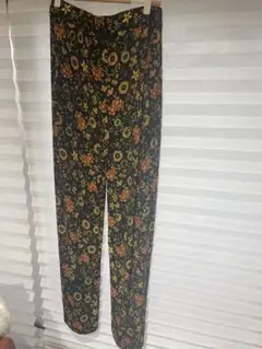 LEONA SURF フラワープリントパンツ