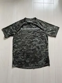 Under Armour 迷彩柄 長袖Tシャツ Mサイズ