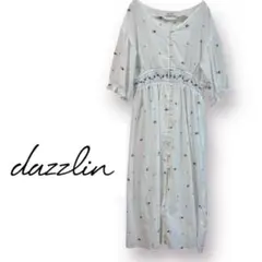 【美品】dazzlin ダズリン　刺繍入りワンピース　ホワイト