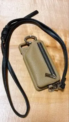 ajew エジューiPhoneケース　ベージュ　3枚目画像確認ください