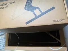 新型 Cintiq 16 (DTK168) + Adjustable Stand
