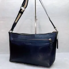 Item thumbnail for item 0525f6dd-8fcd-427a-8dc1-b5e572d04b4f