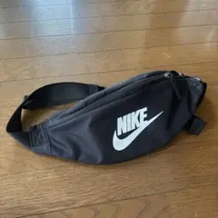 ●NIKE ナイキ ボディバッグ ウエストポーチ ブラック