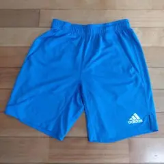 adidas 青 ハーフパンツ