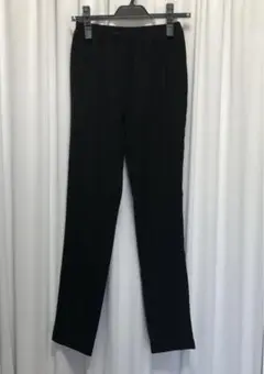 ブラックスキニーパンツ