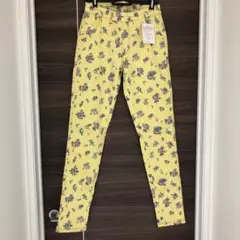 【新品】 Sapana スキニーパンツ　デニム　イエロー　小花