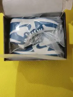 Item thumbnail for item a5e159bd-b9f4-41fe-a3f0-a59d7caee085