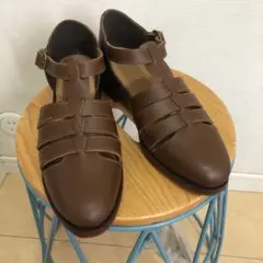 ロワズィール　サンダル