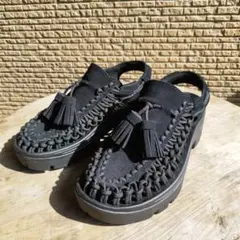 KEEN オールジェンダー ユニーク ピーエルティー タッセル