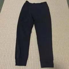UNIQLO 黒 長ズボン 130サイズ