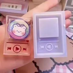 #0179シリコンモールド　音楽プレーヤー　シェイカー 　キーホルダー　レジン
