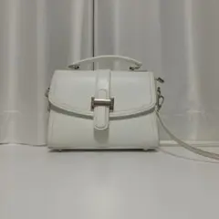 ホワイト ショルダーバッグ ハンドル付き