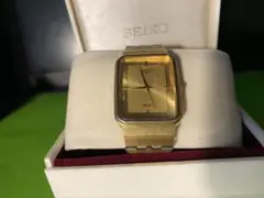 SEIKO ゴールド 長方形時計 完動品電池交換済み　高級品　25ミリ