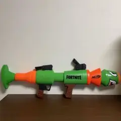 これで最後　ナーフ FORTNITE ランチャー　貴重な未開封ロケット弾付き！ これで最後 ナーフ FORTNITE ランチャー 貴重な未開封ロケット弾