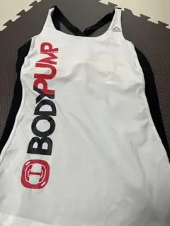 Reebokタンクトップ