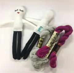タイツさん　ルルベちゃん　2体　＋　刺繍糸　DMC5番　2本