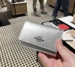 コーチ☆coach☆三つ折り財布☆財布☆シルバー☆限定
