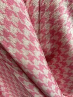ハンドメイド　ポリエステル100%ピンク柄￼ 長さ5m