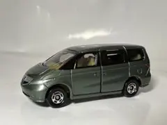 トミカ28 ホンダエリシオン　オリーブグリーン