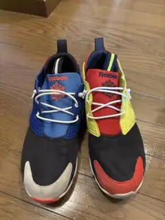 Reebok フューリーライト 28 アシンメトリー