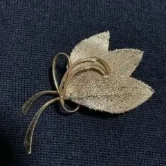 Horn 金葉細工ビィンテージブローチ