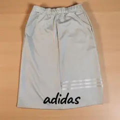 『美品』adidas ライトグレー タイトスカート
