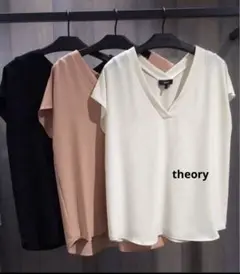 theoryセオリー　フレンチスリーブＶネックプルオーバーブラウス白