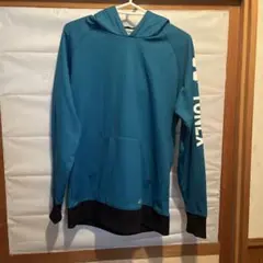YONEX ターコイズ フード付きウェア