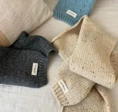 oatmeal / seed muffler / oatmeal