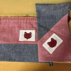 猫刺繍のキッチンファブリック 約45cm x 30cm