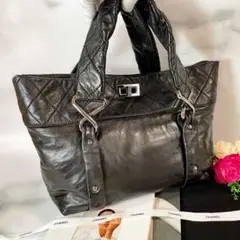 【美品】シャネル 2.55 ハンドバッグ ブラック 黒