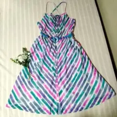 ルイ・フェローの色鮮やかなかわいいサンドレスで良質な綿ローン仕立てです✨