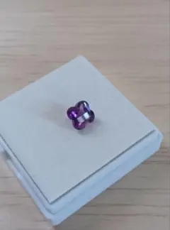 濃いめ　アメジスト　ルース　美品　可愛いカット　お花
