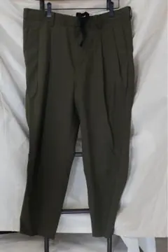 URU オリーブ色 プリーツパンツ ドローストリング付き