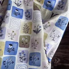 ラスト❣️コットンブロード生地 ボカニカル柄幅145×200cm