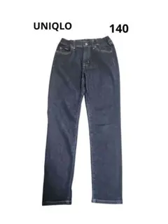 UNIQLOダークブルー ストレートレッグ デニムパンツ　サイズ140㎝