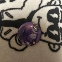 プロジェクトセカイ　朝比奈まふゆ　グリッター　缶バッジ　囚われのマリオネット