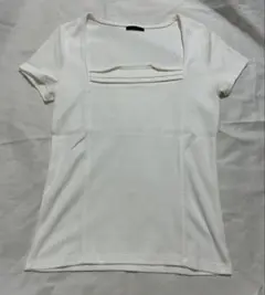 ホワイト⭐︎新品半袖 Tシャツ スクエアネック