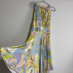 【美品】EMILIO PUCCI フラワーパターン ノースリーブワンピース